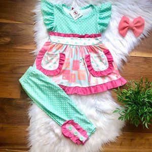 Books Capri Set
